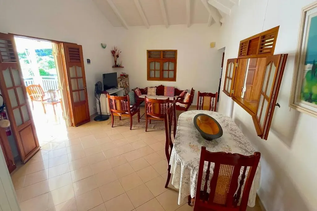 Le Carambole De Josyhouse - Piscine Et Plage A 2Mn Pointe-Noire 0*,